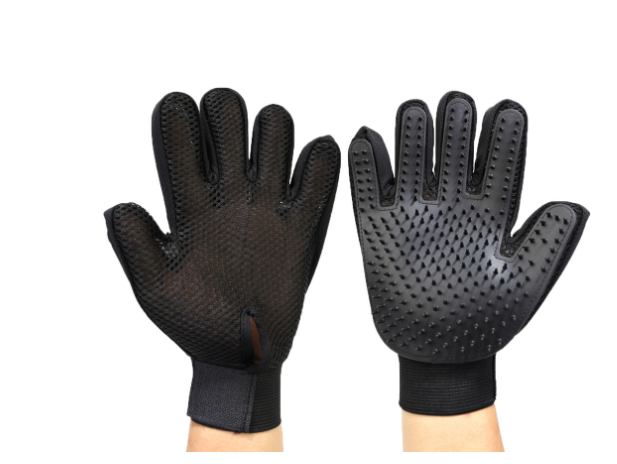 Pet Grooming & Deshedding Glove for Dogs & Cats